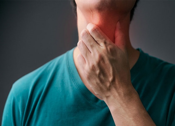 Viêm họng là một trong các nguyên nhân hàng đầu gây ngứa cổ họng ho