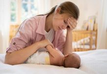Trẻ sơ sinh bị nhiệt miệng là tình trạng khá phổ biến
